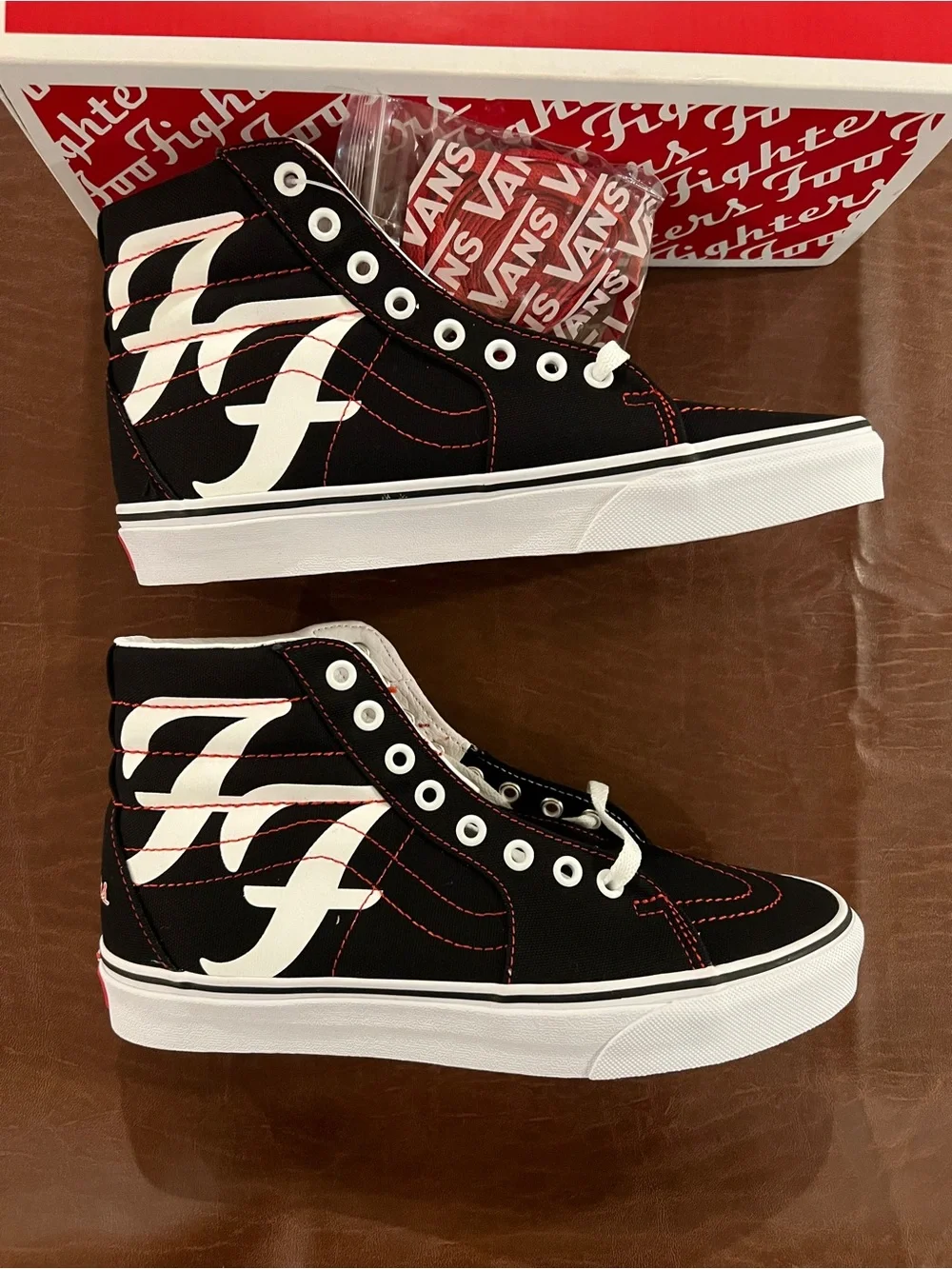NIB Vans Sk8-Hi x Foo Fighters High Top Canvas Sneakers Black/White/Red US 8